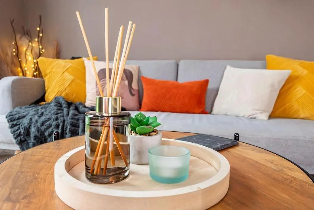 The Brays House For Families, Contractors And Professionals, Birmingham Apartment